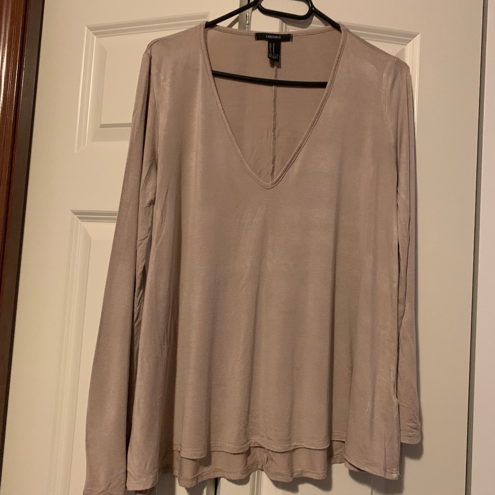 Forever 21 cream colored wide-sleeve top